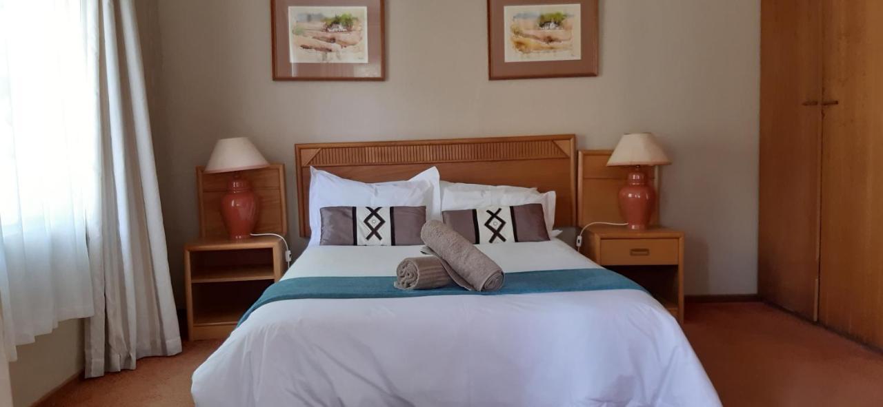 The Historic Hogsback Inn Luaran gambar
