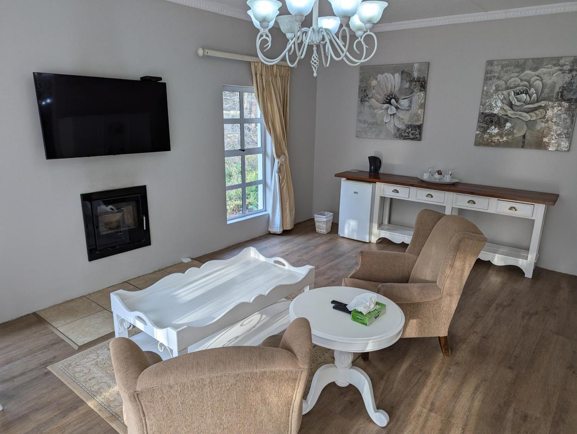 The Historic Hogsback Inn Bilik gambar